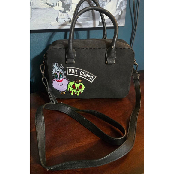 Loungefly Disney Villains Crossbody - Picture 1 of 8
